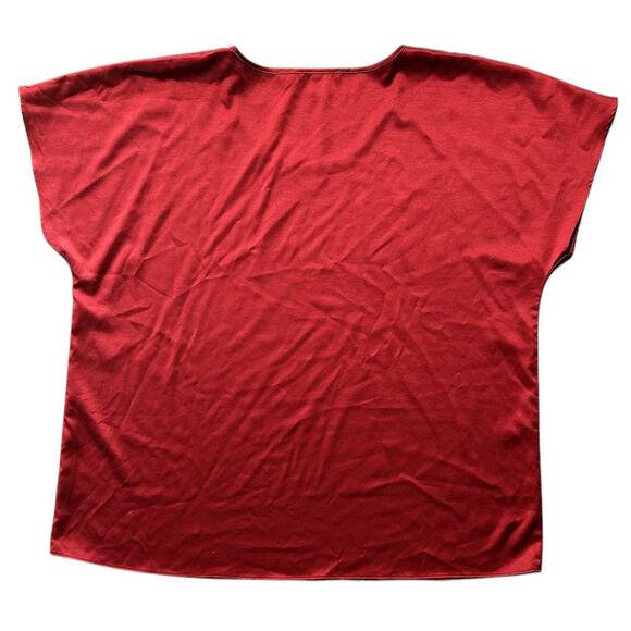 Eileen Fisher Satin Scoop Neck Burgundy Red Box Top Medium - Picture 4 of 6